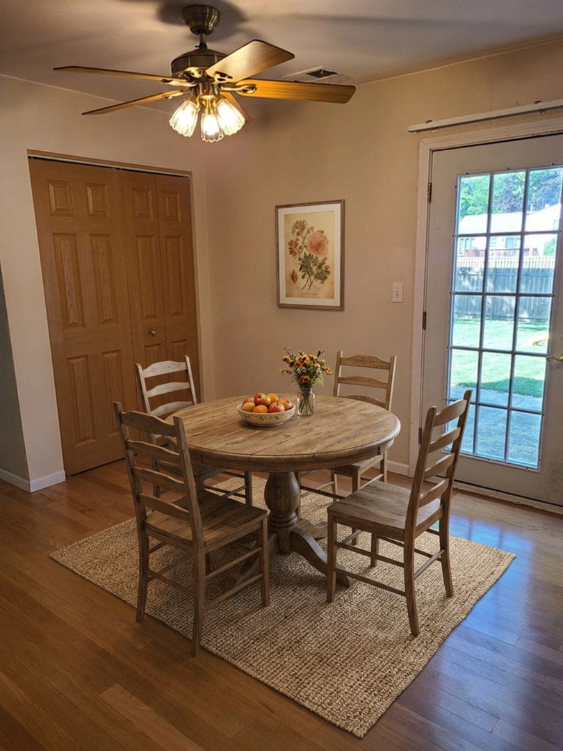 696 Shining Water Drive Property Photo 5
