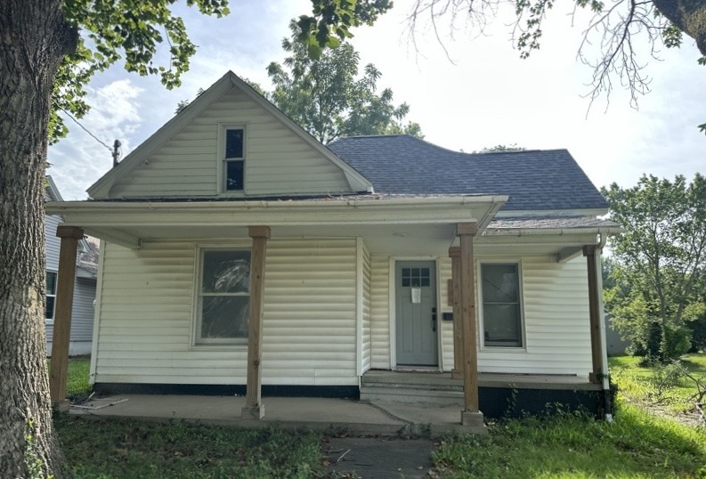 706 N Victor Street Property Photo 1