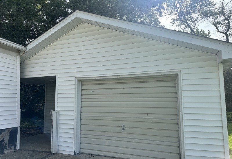 706 N Victor Street Property Photo 5