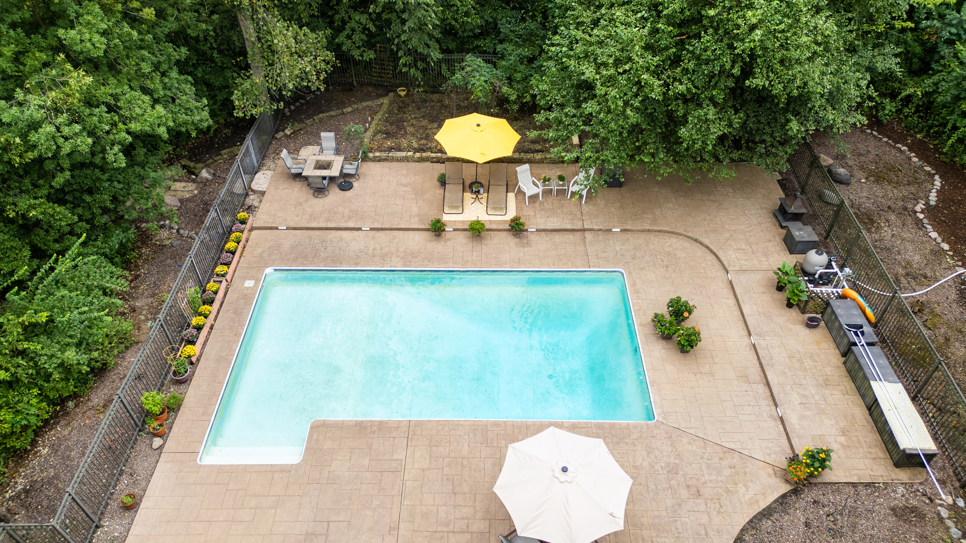 1214 Lantern Lane Property Photo 2