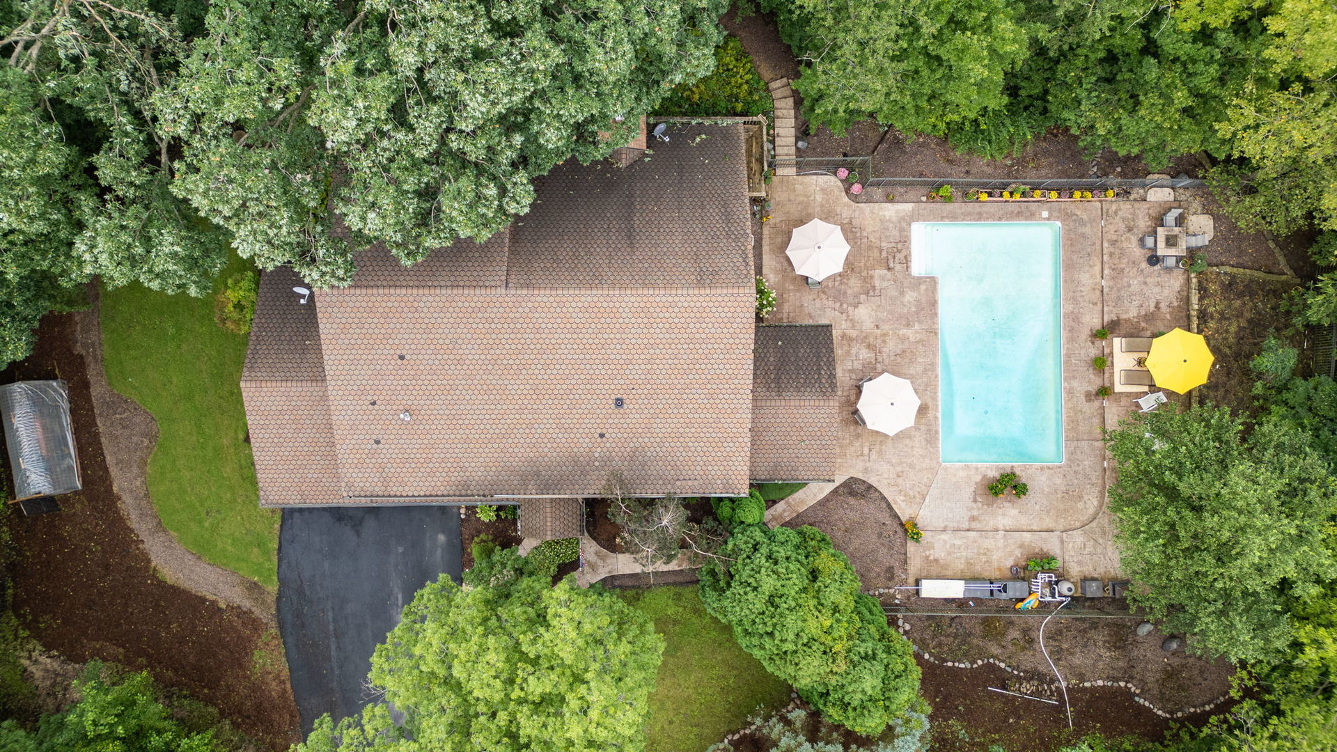 1214 Lantern Lane Property Photo 4