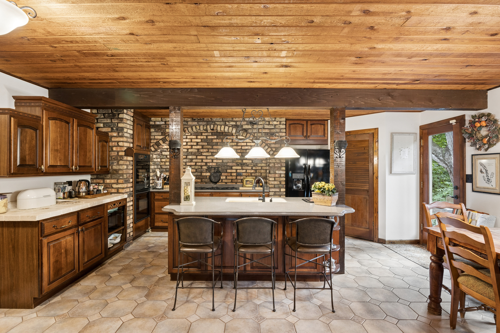 1214 Lantern Lane Property Photo 15