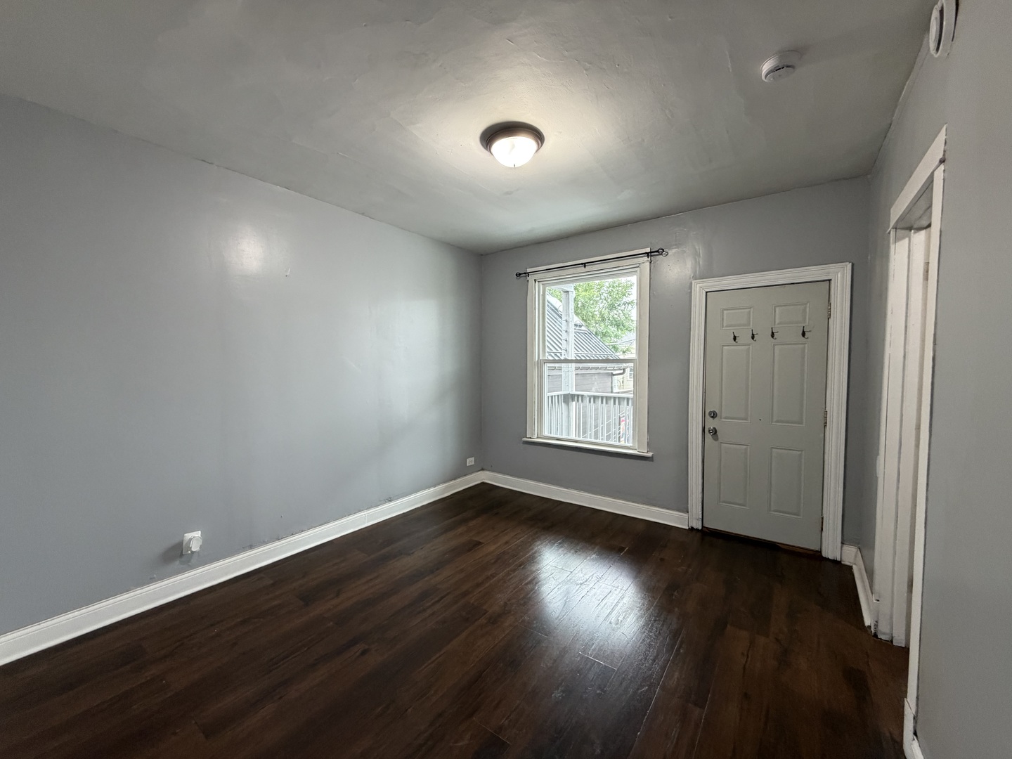 3422 W Armitage Avenue 2r Property Photo 2
