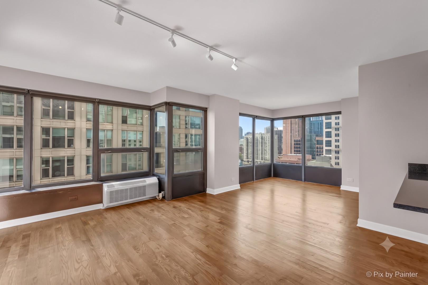 30 E Huron Street 1207 Property Photo 5