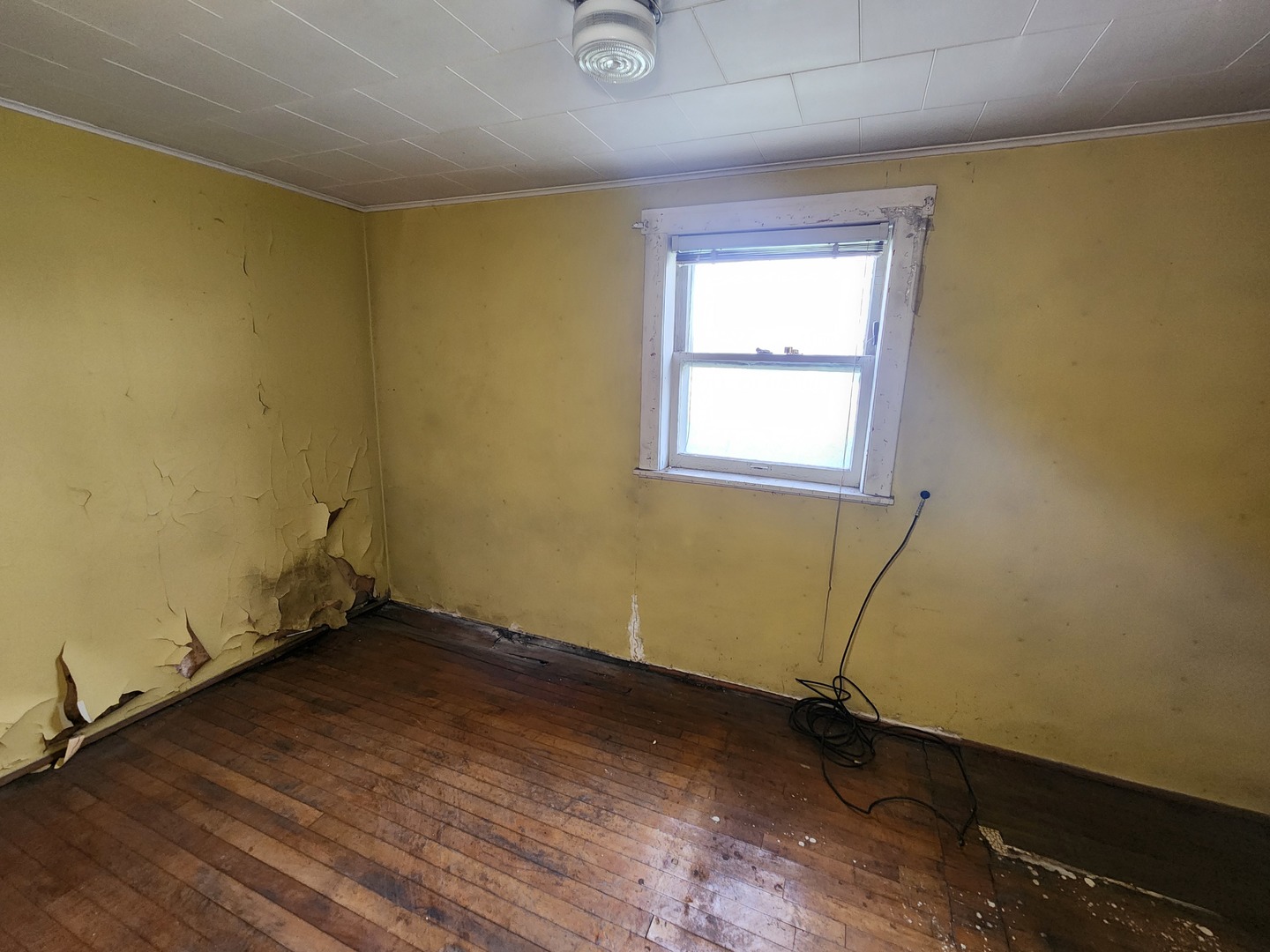2753 W 47th Street Property Photo 5