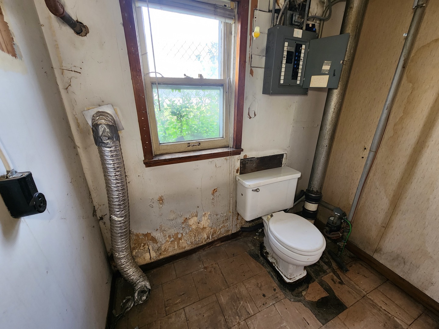 2753 W 47th Street Property Photo 9