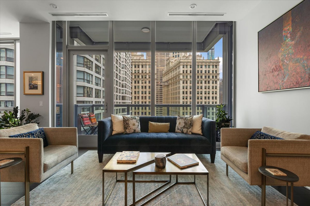 403 N Wabash Avenue 10b Property Photo 5
