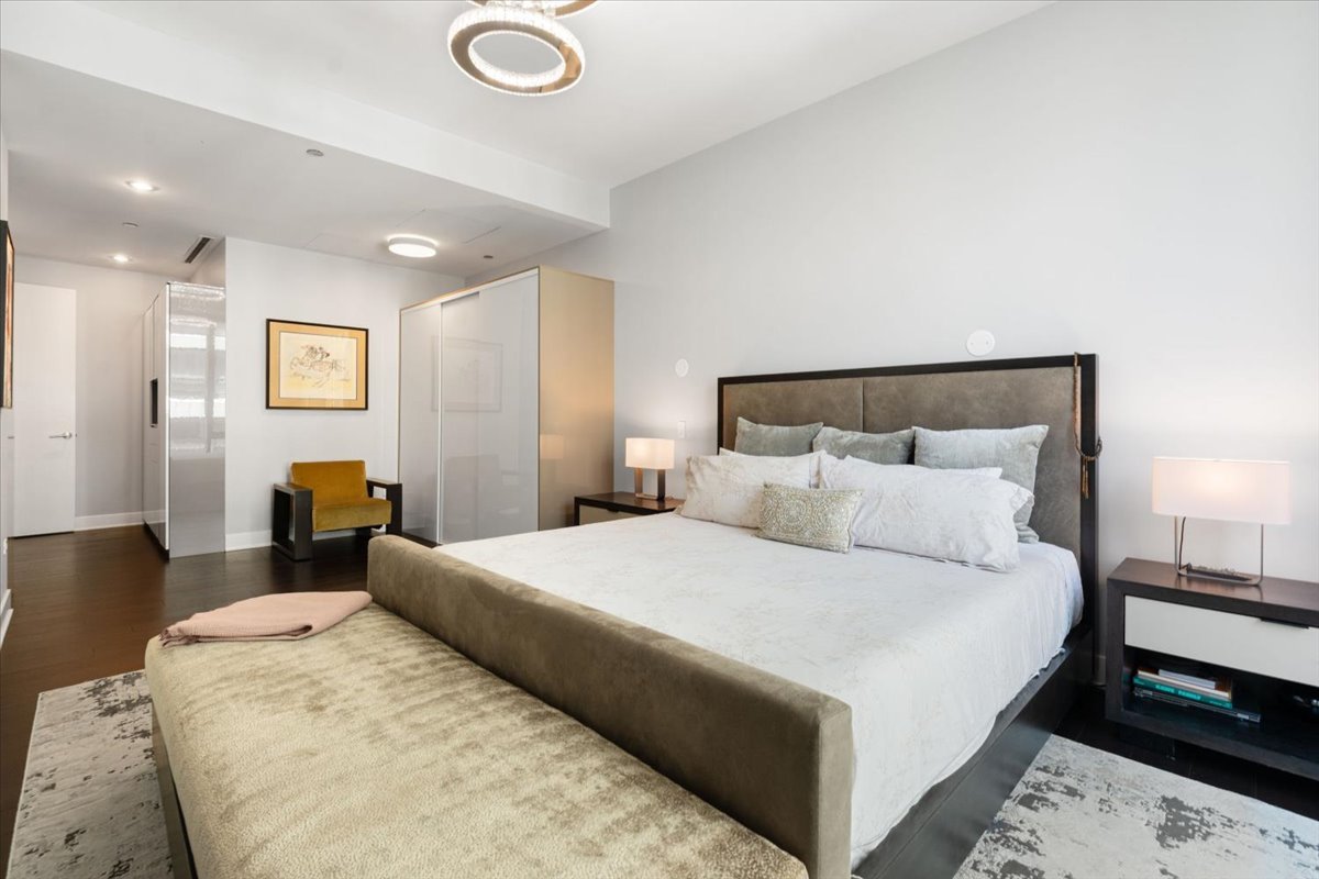 403 N Wabash Avenue 10b Property Photo 17