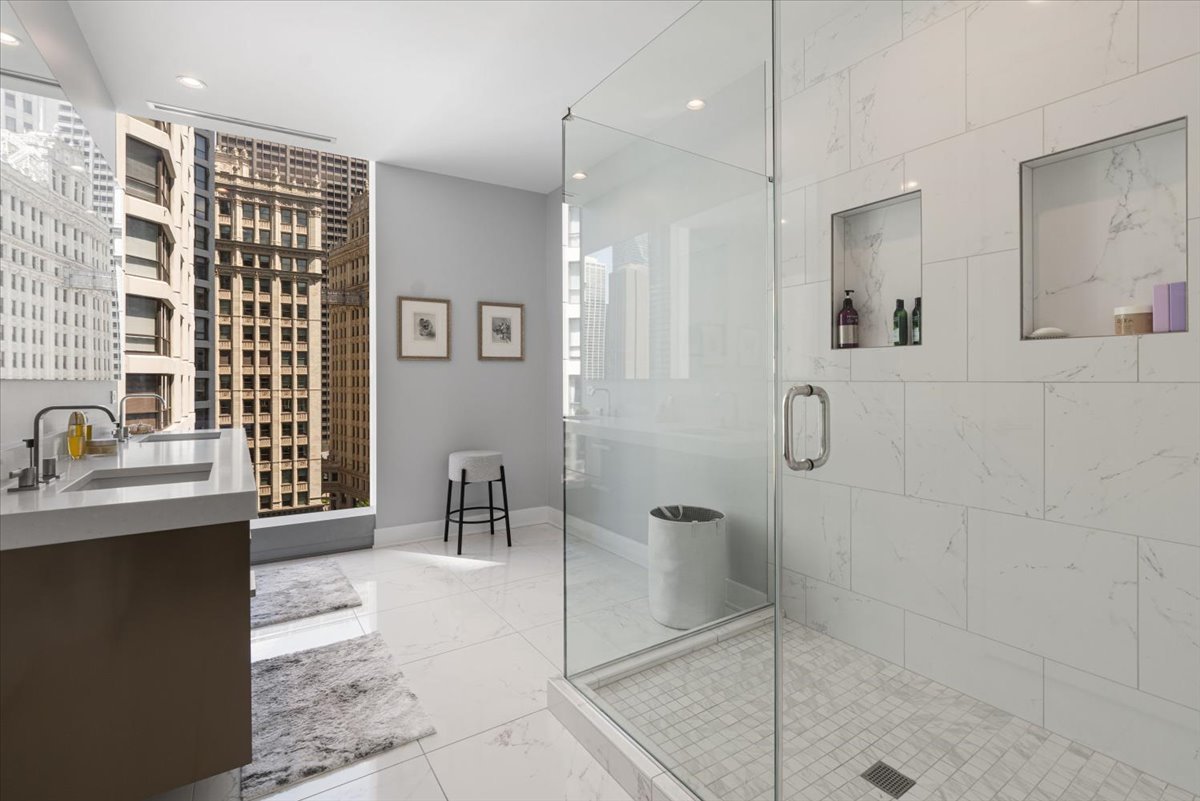 403 N Wabash Avenue 10b Property Photo 18