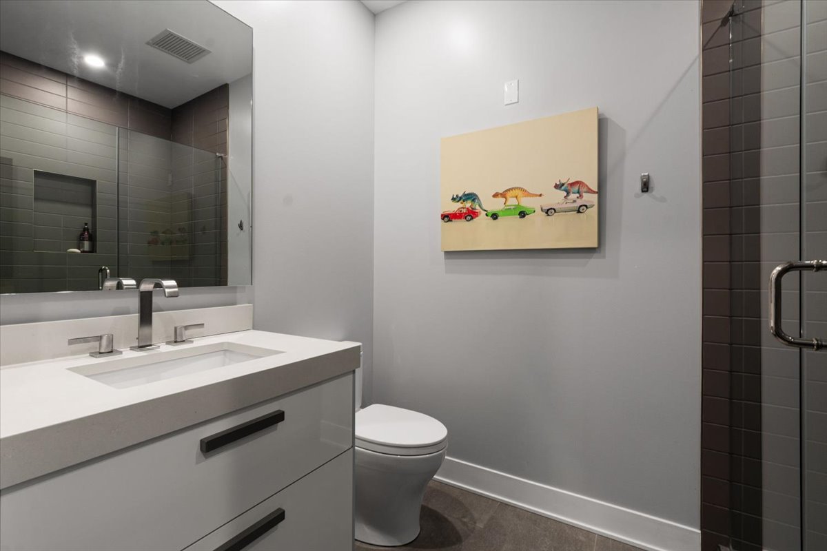 403 N Wabash Avenue 10b Property Photo 24