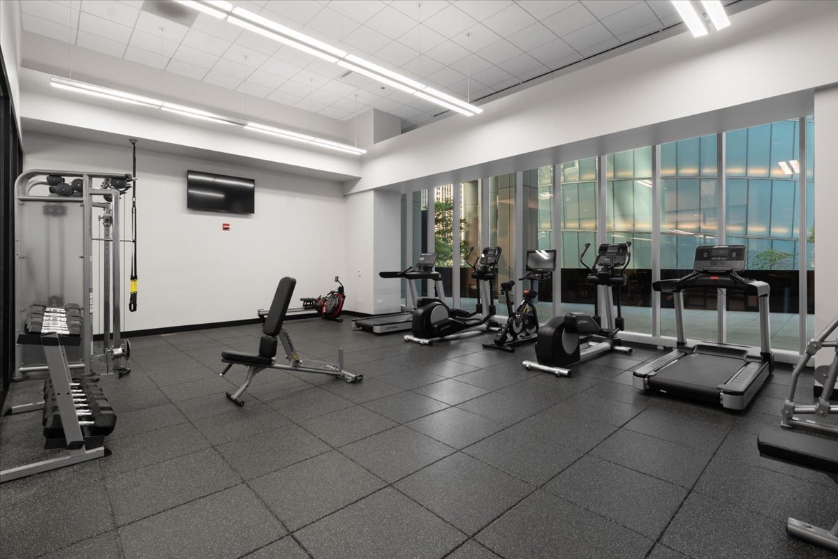 403 N Wabash Avenue 10b Property Photo 37
