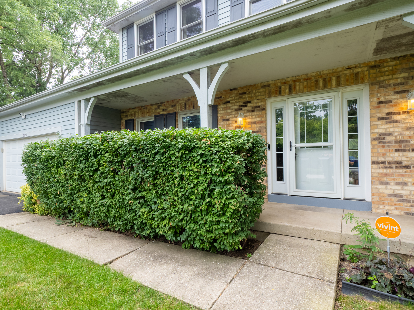 2120 Kenton Lane Property Photo 2