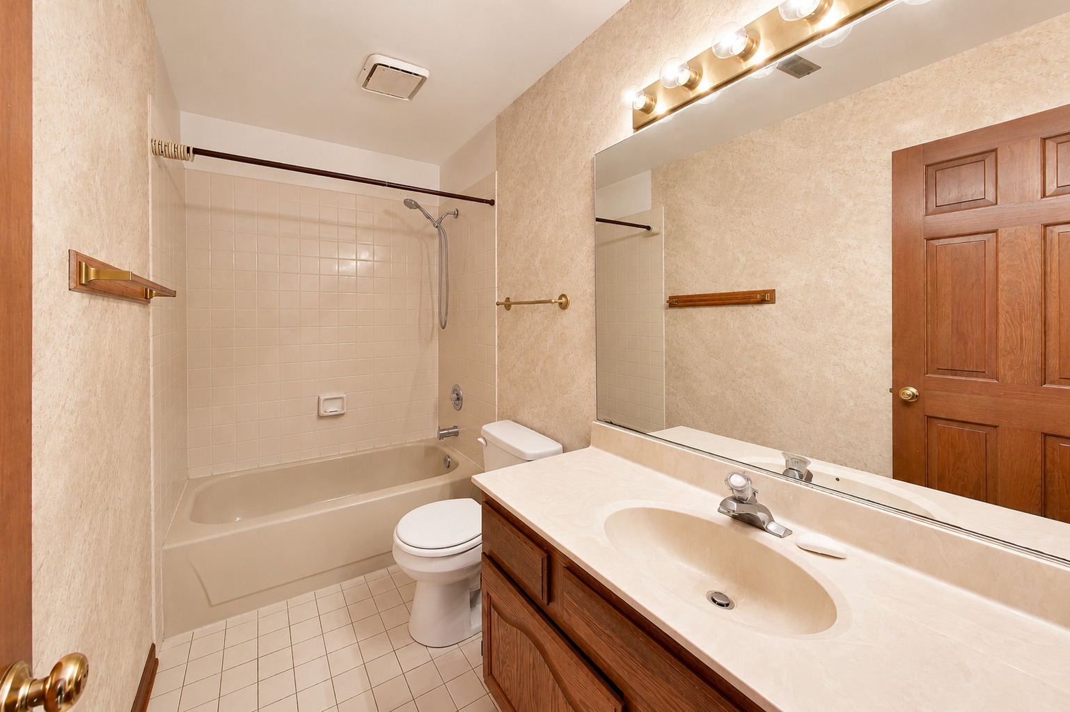 2120 Kenton Lane Property Photo 40