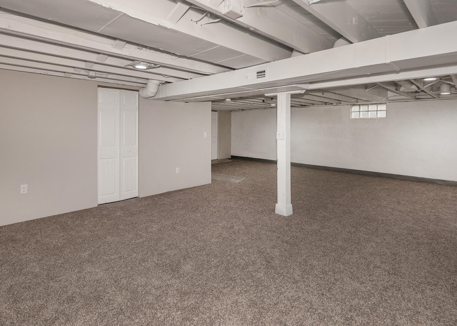 326 W 19th Avenue Property Photo 37