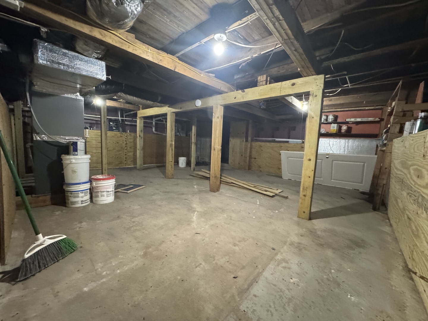 1204 W Oak Street Property Photo 27