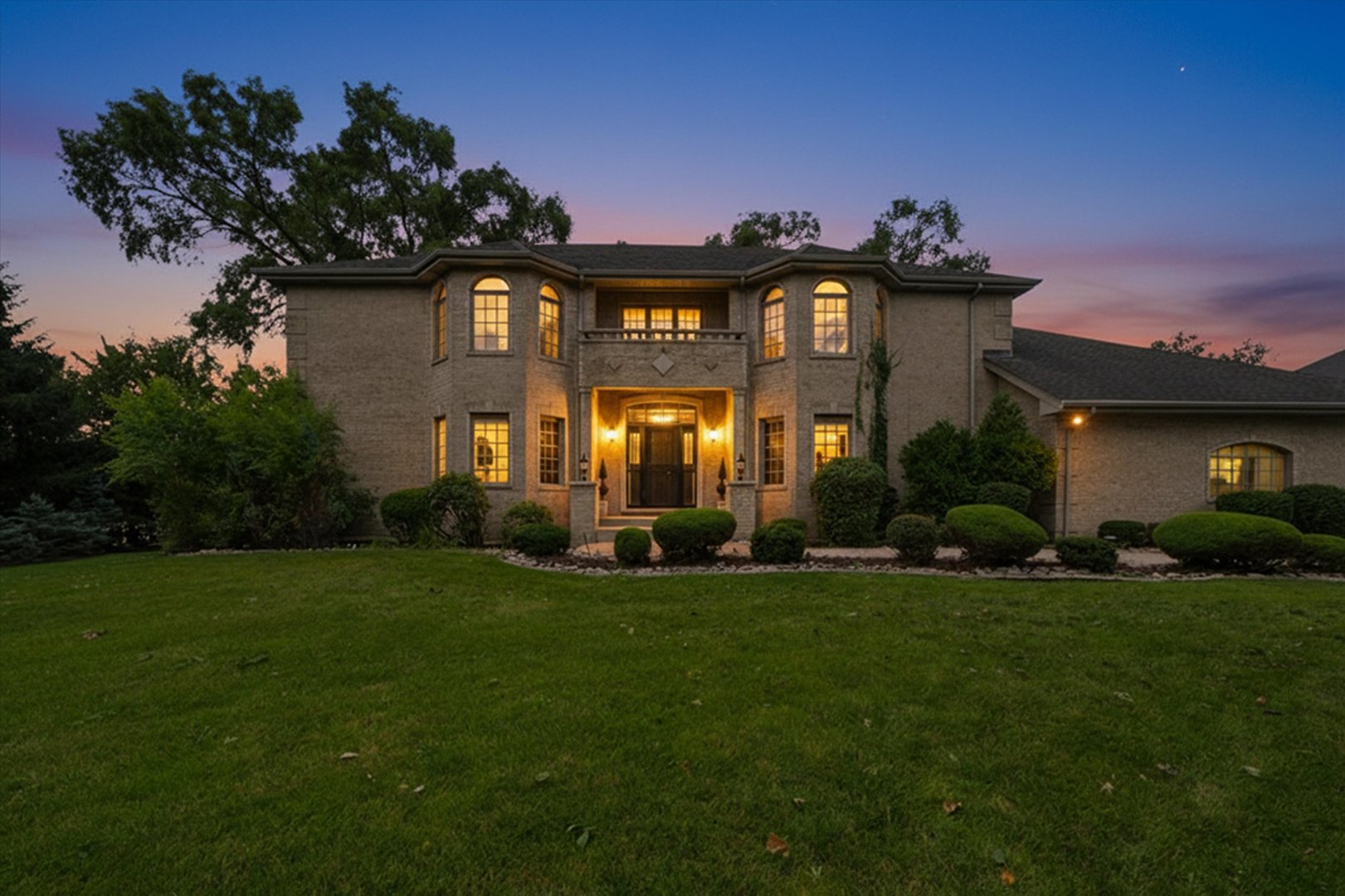 9611 Kris Trail Property Photo 3