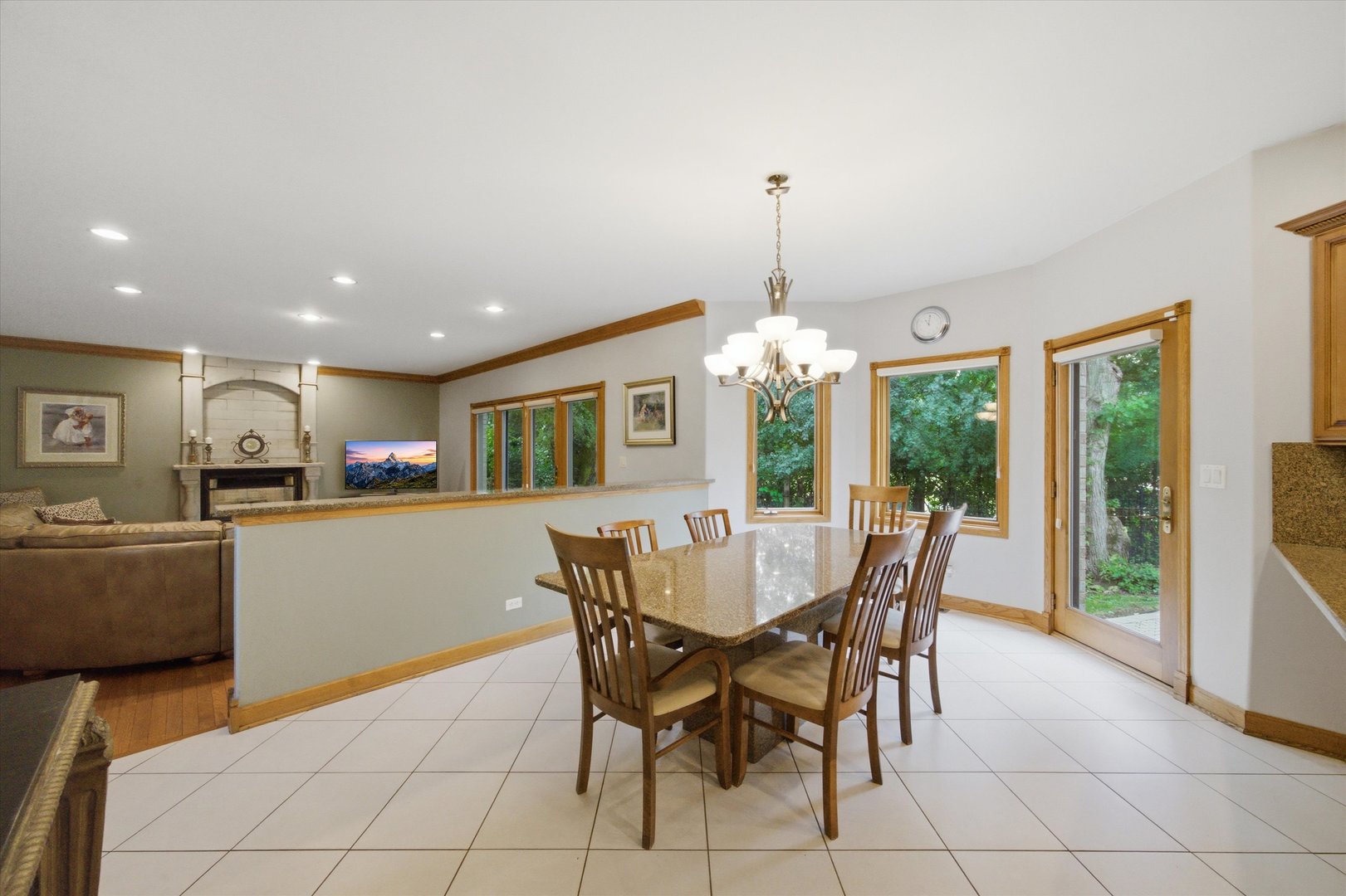 9611 Kris Trail Property Photo 11