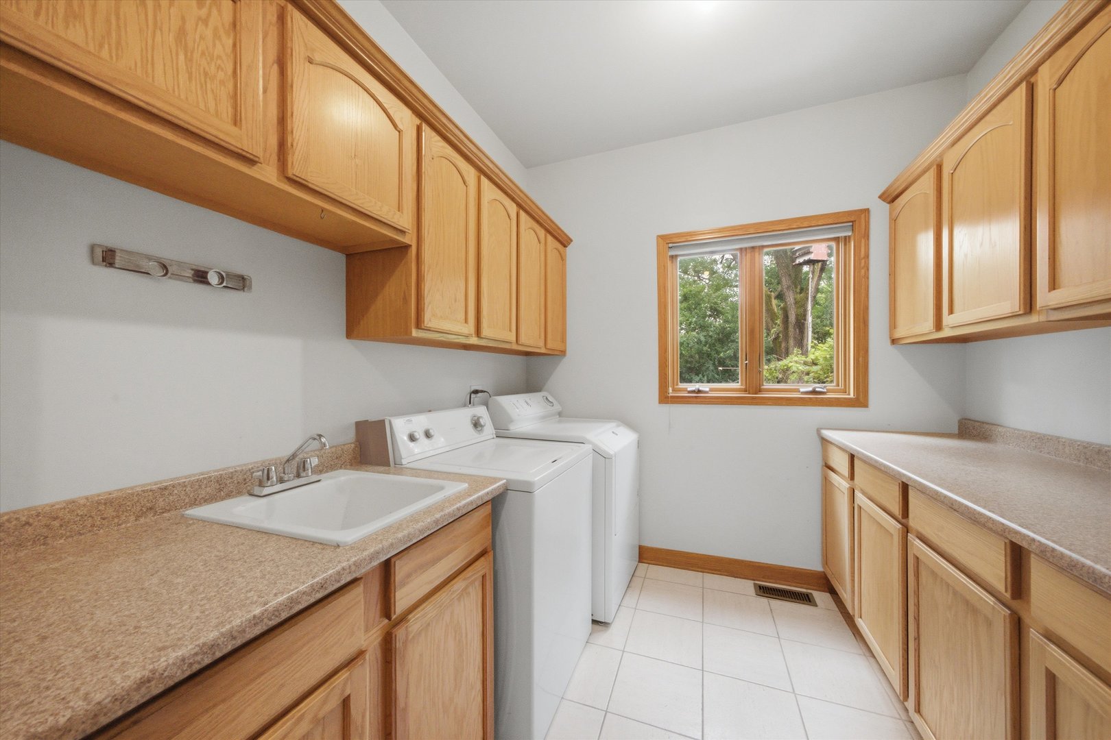 9611 Kris Trail Property Photo 15