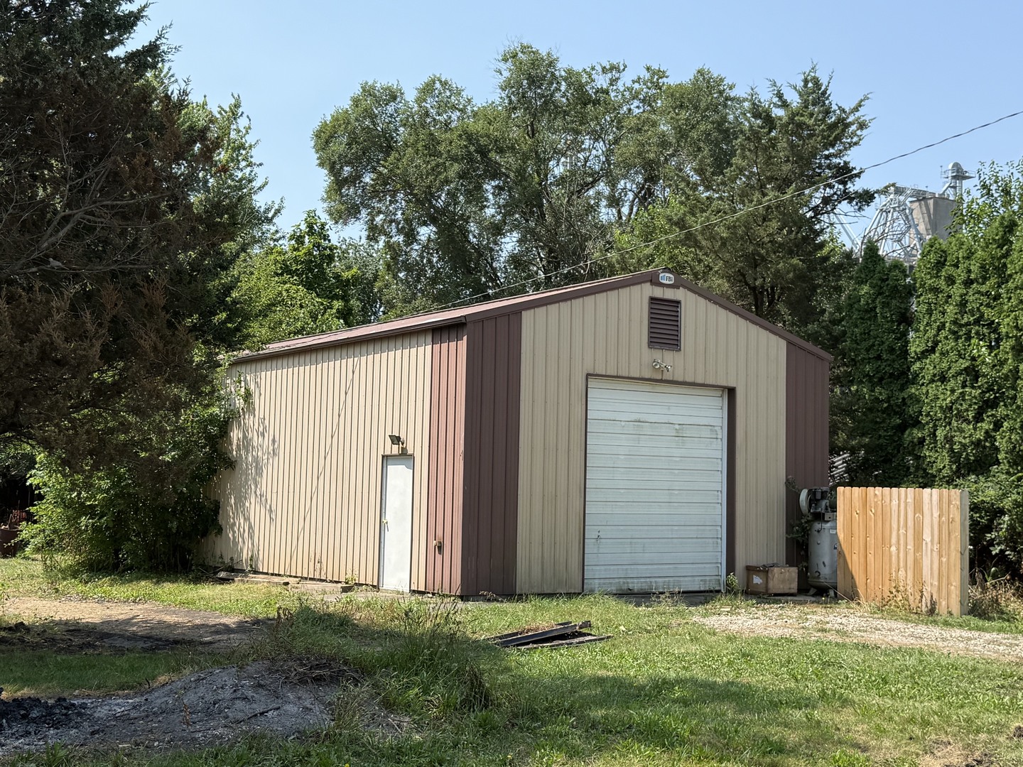 3057 Cr 950 Property Photo 5