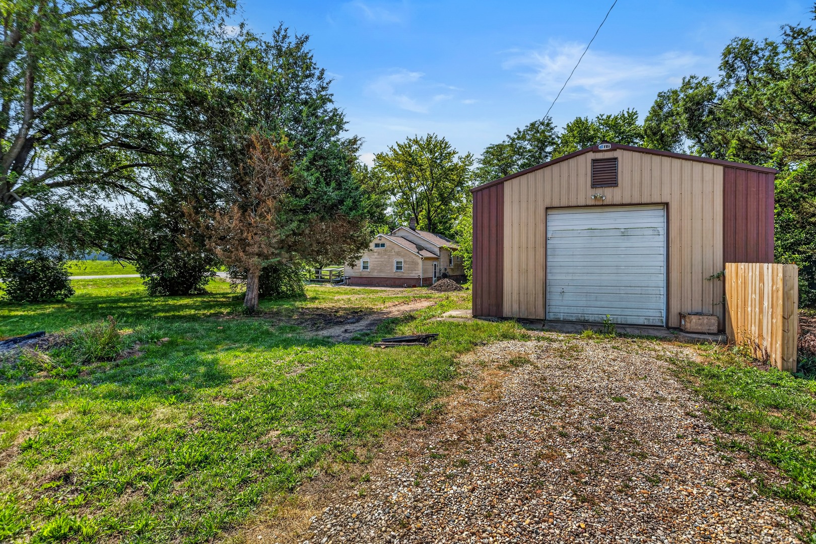 3057 Cr 950 Property Photo 6