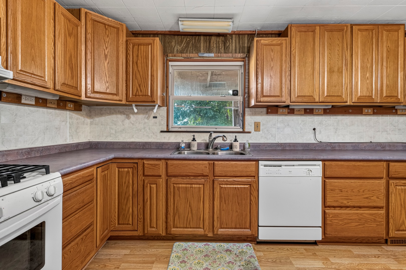 3057 Cr 950 Property Photo 13