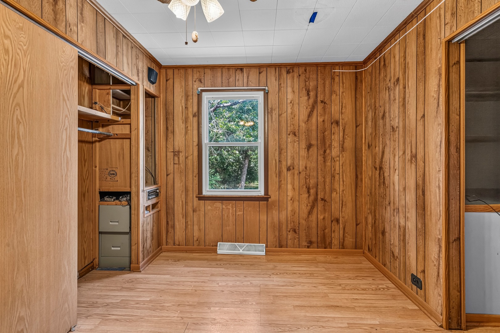 3057 Cr 950 Property Photo 23