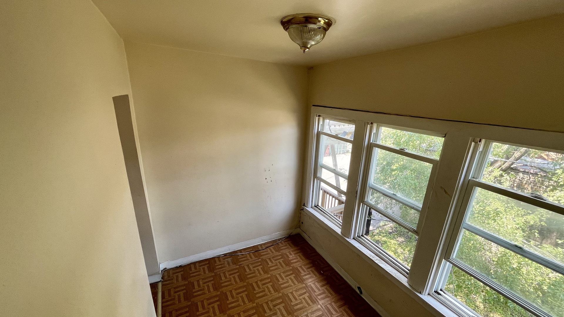 5318 W North Avenue Property Photo 4