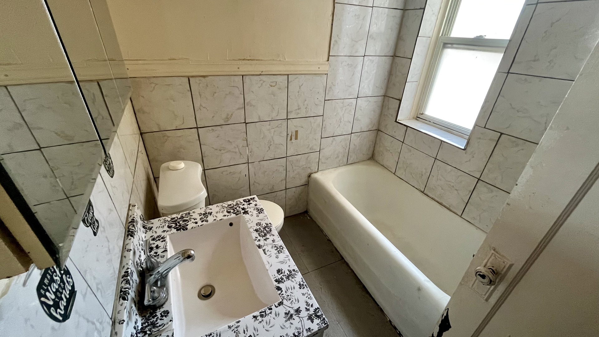 5318 W North Avenue Property Photo 9