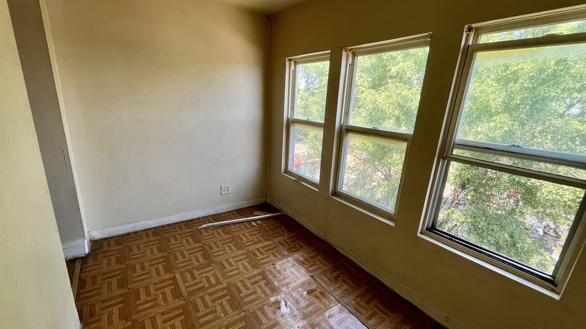 5318 W North Avenue Property Photo 15