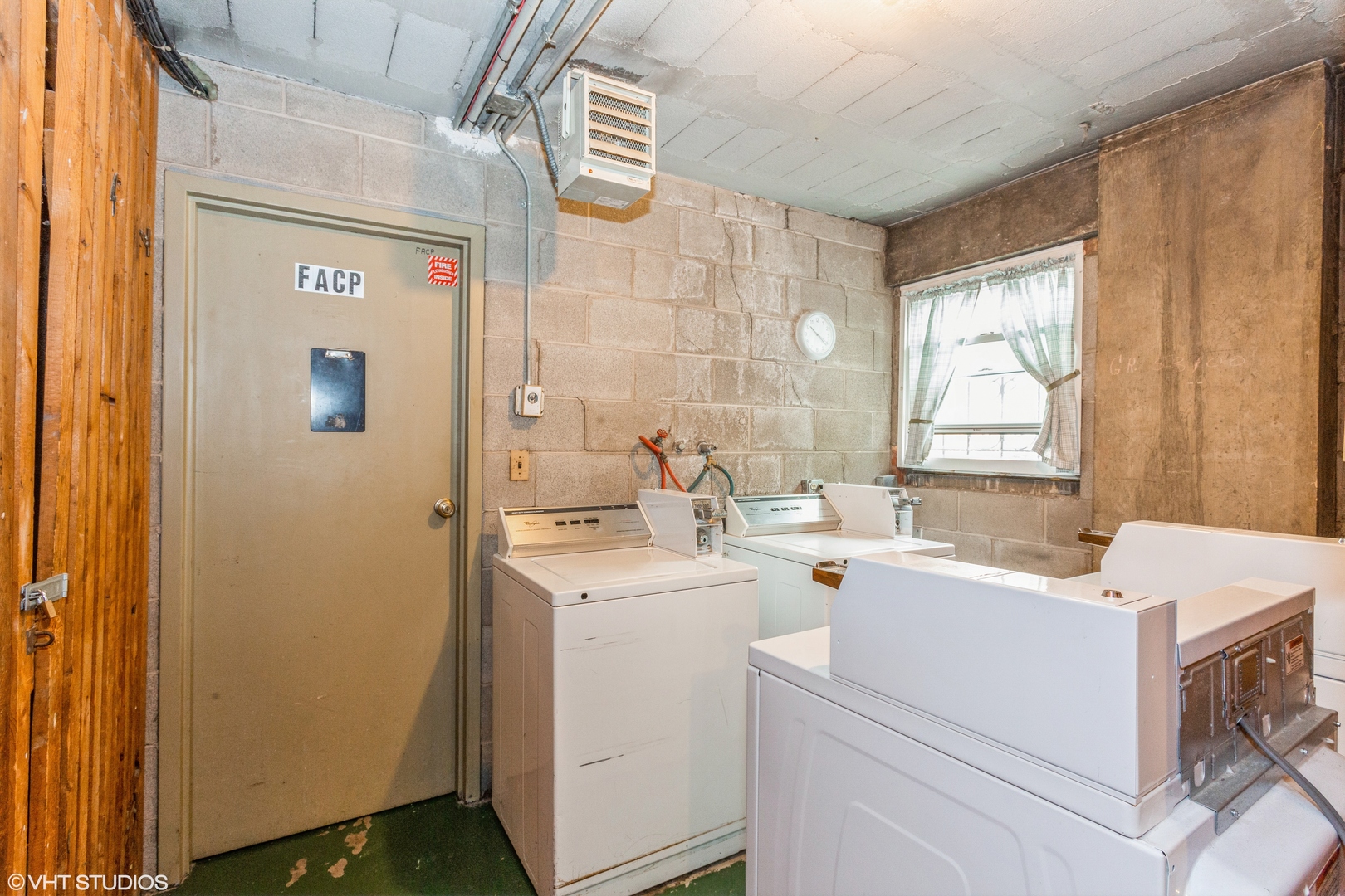 1101 Grove Street 4a Property Photo 15