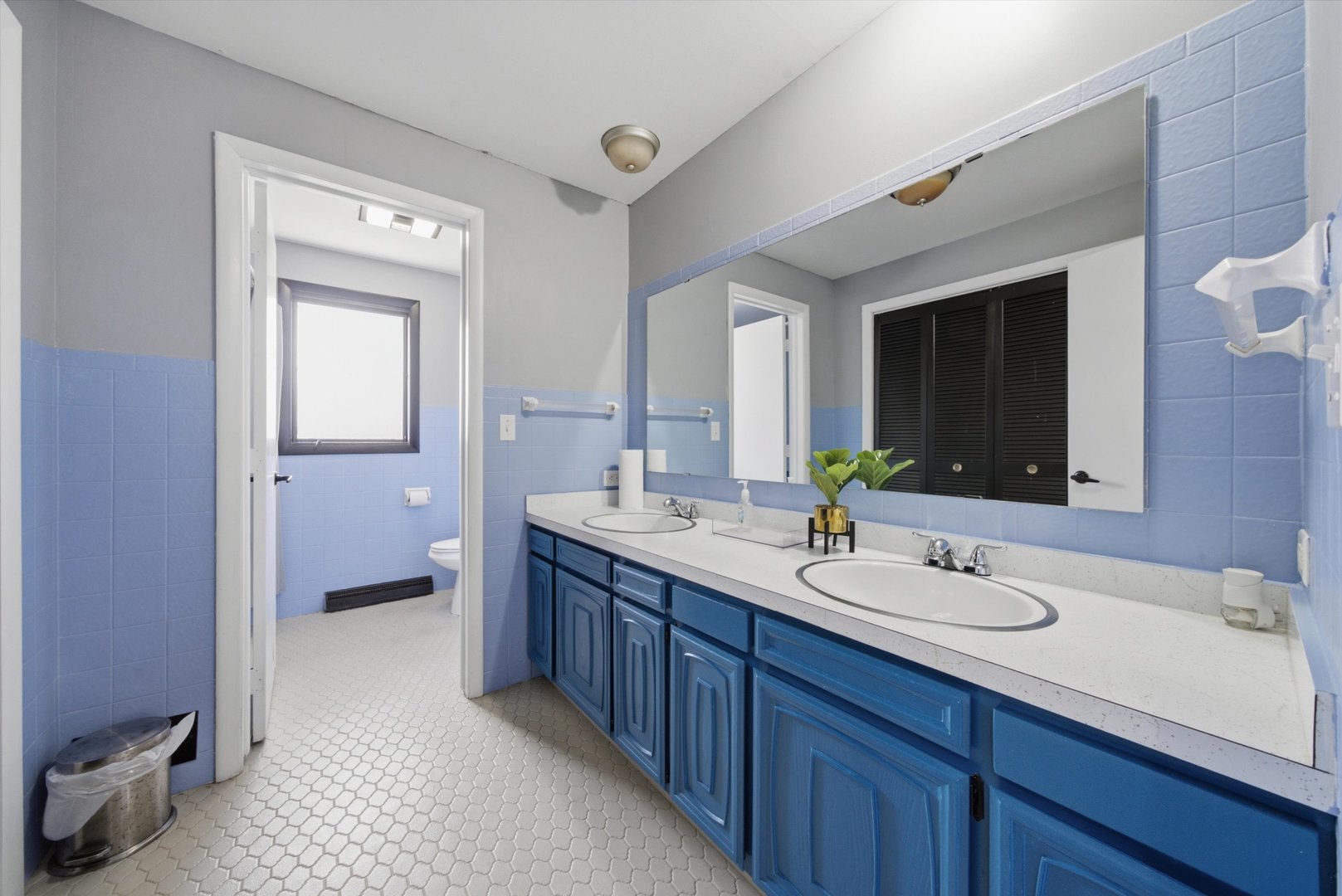 4049 Washington Boulevard Property Photo 21