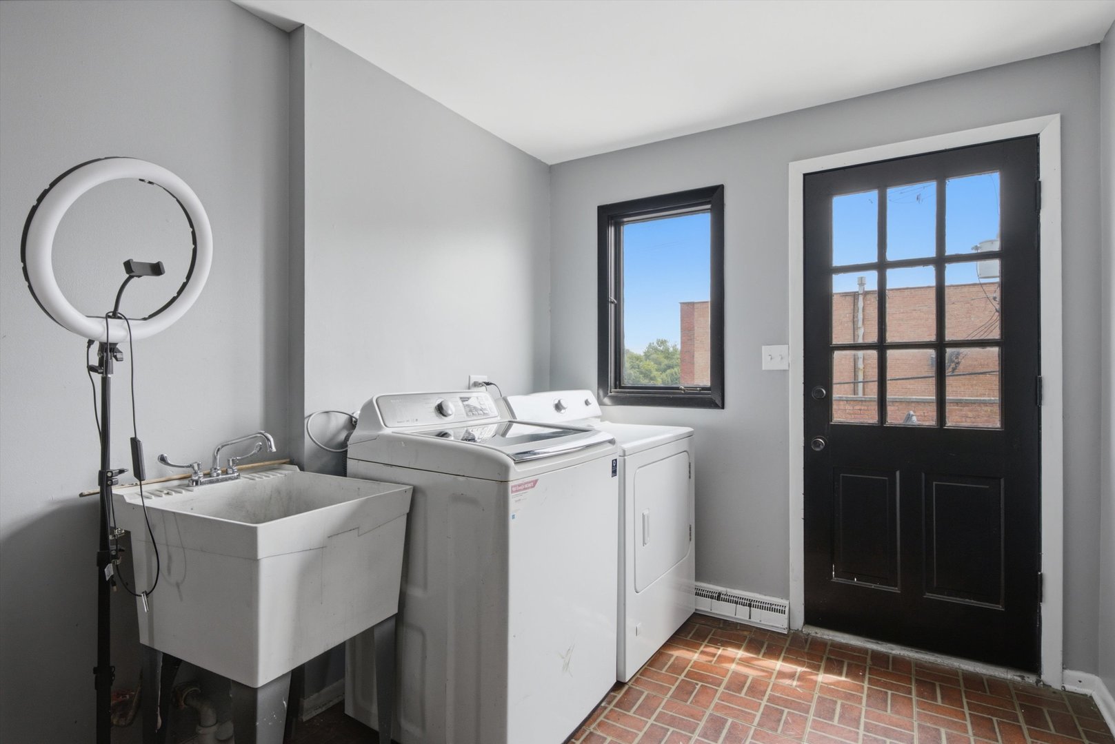 4049 Washington Boulevard Property Photo 24