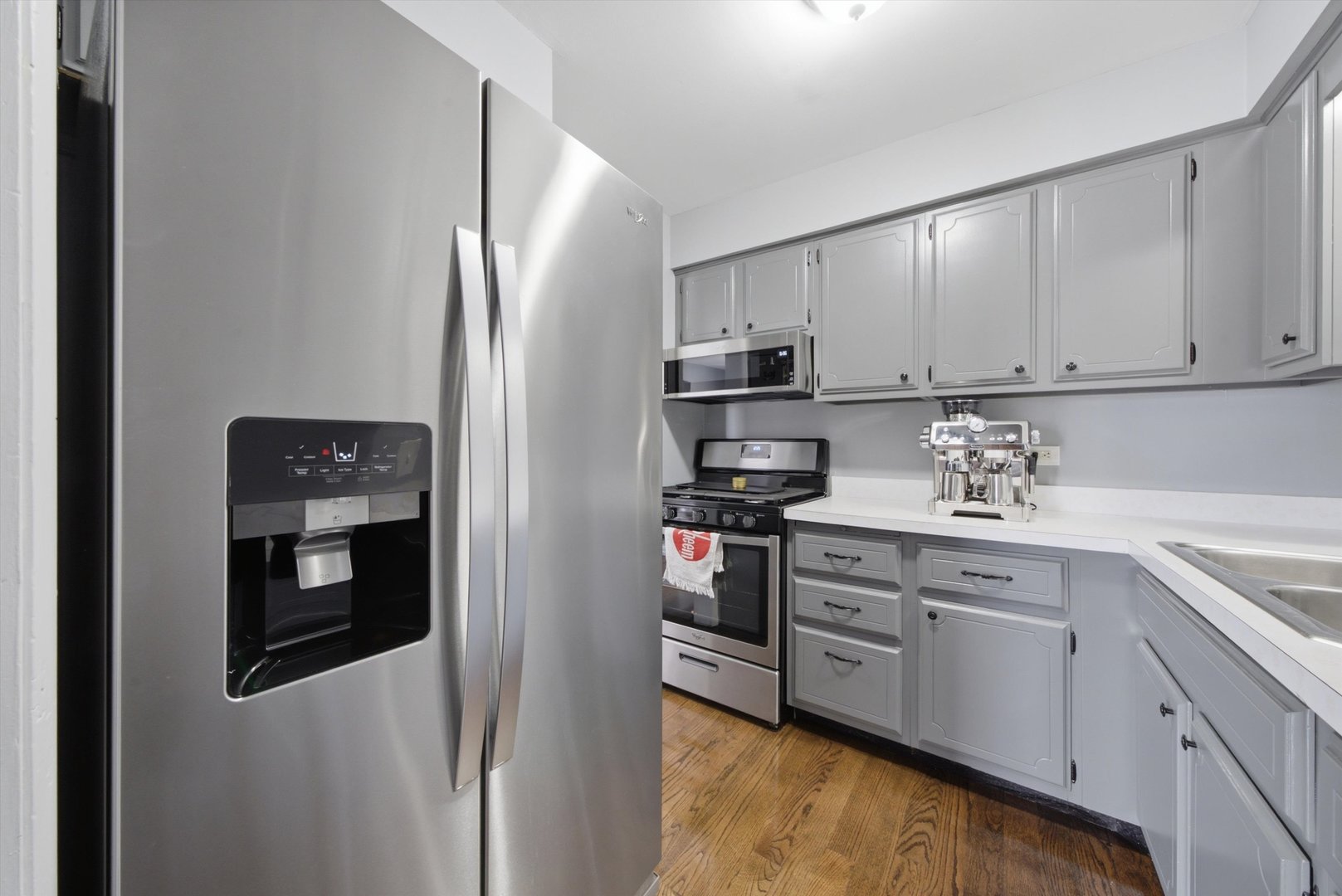 4049 Washington Boulevard Property Photo 28