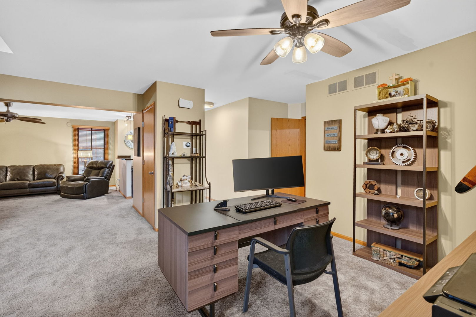 9105 Newcastle Court Property Photo 6