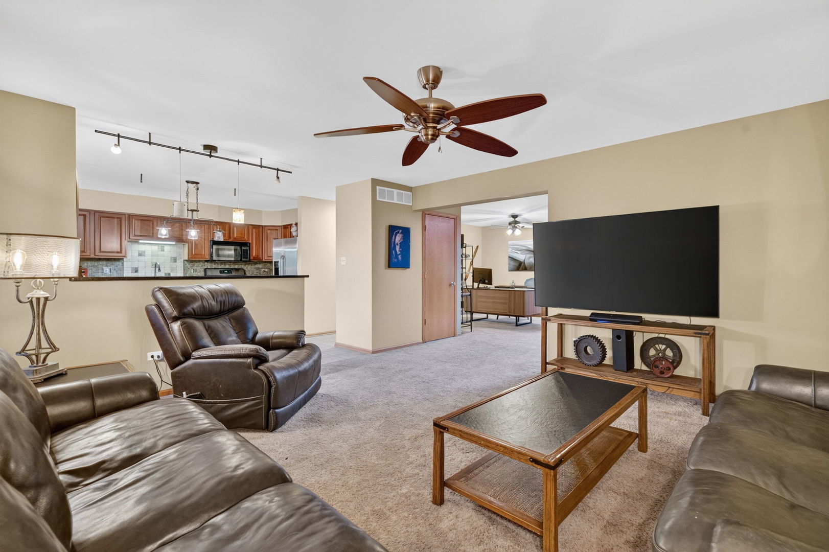 9105 Newcastle Court Property Photo 8