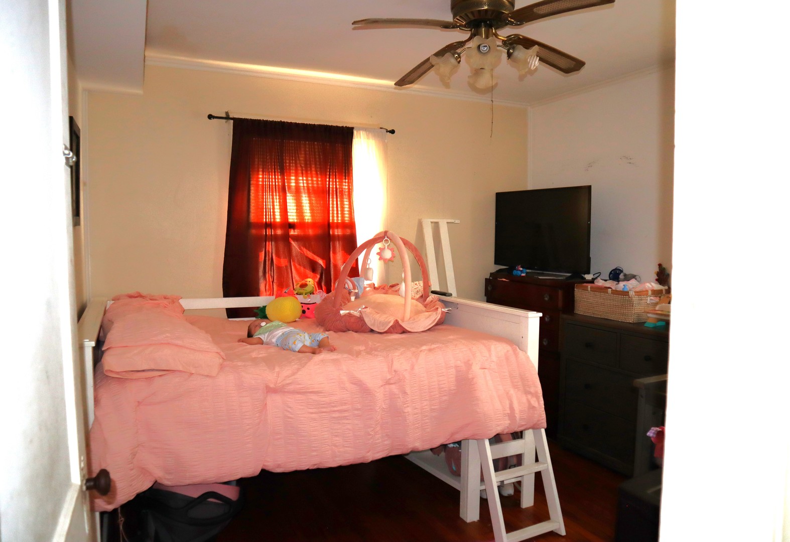 15634 Ridgeway Avenue Property Photo 5