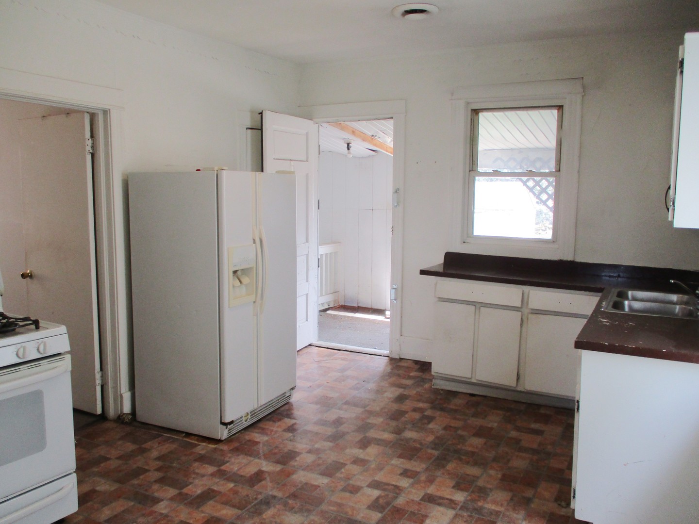 1209 N 22nd Avenue Property Photo 7