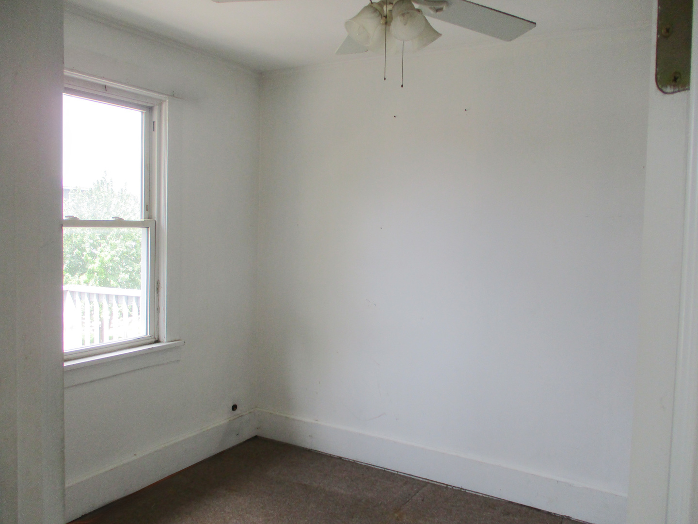 1209 N 22nd Avenue Property Photo 9