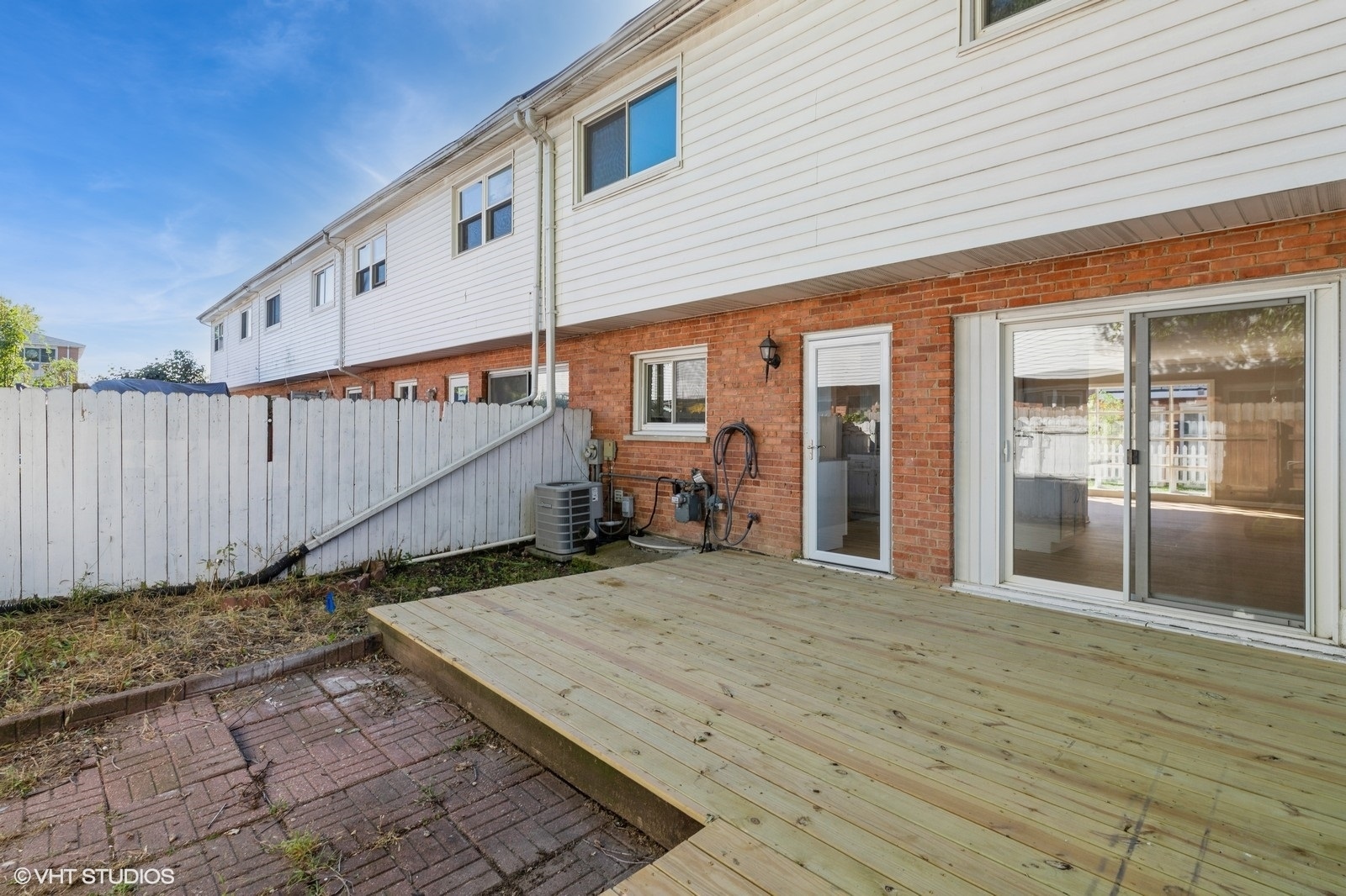 8842 Dee Road B Property Photo 20