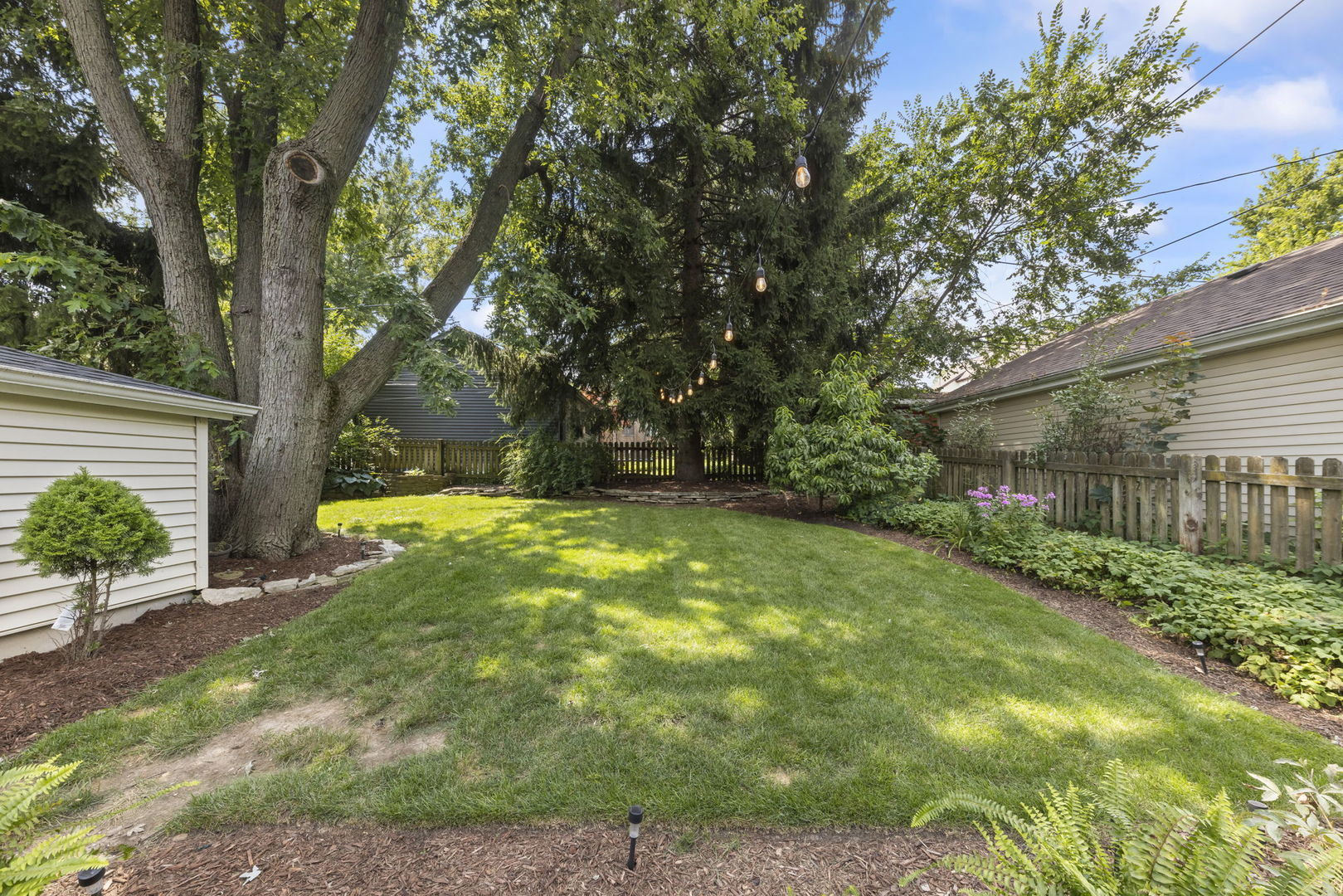 810 N Summit Street Property Photo 33