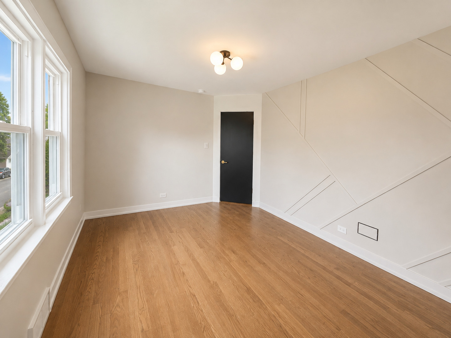 3827 S 61st Court Property Photo 10