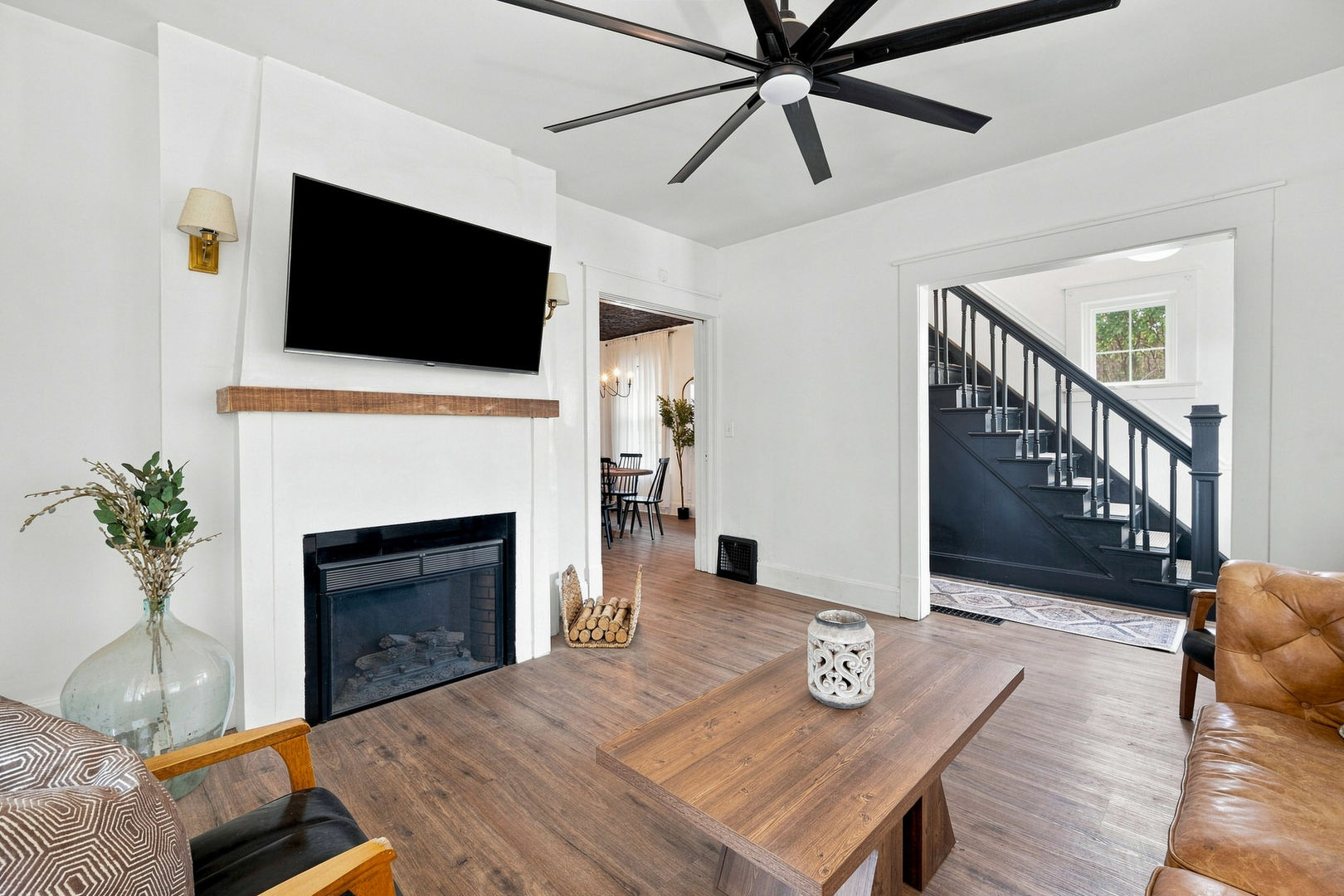 1718 W 9th Street Property Photo 9