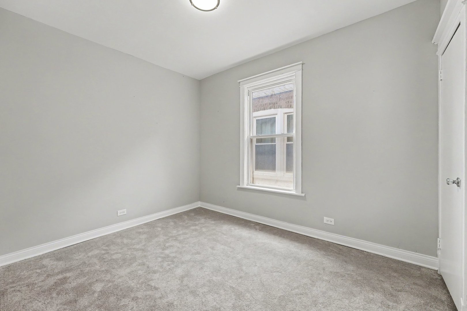 7712 S Evans Avenue Property Photo 9