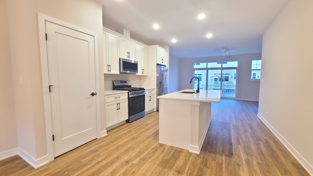 182 Lilah Court Property Photo 4