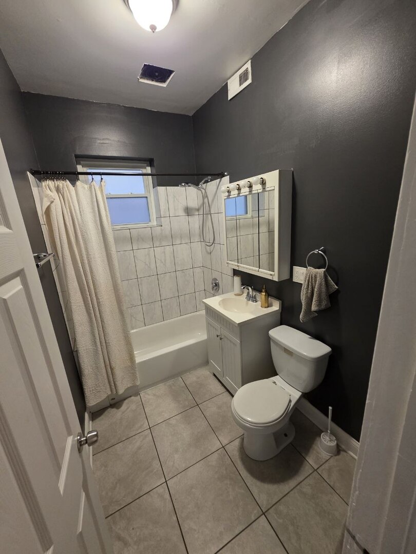 1318 N Homan Avenue 1 Property Photo 11