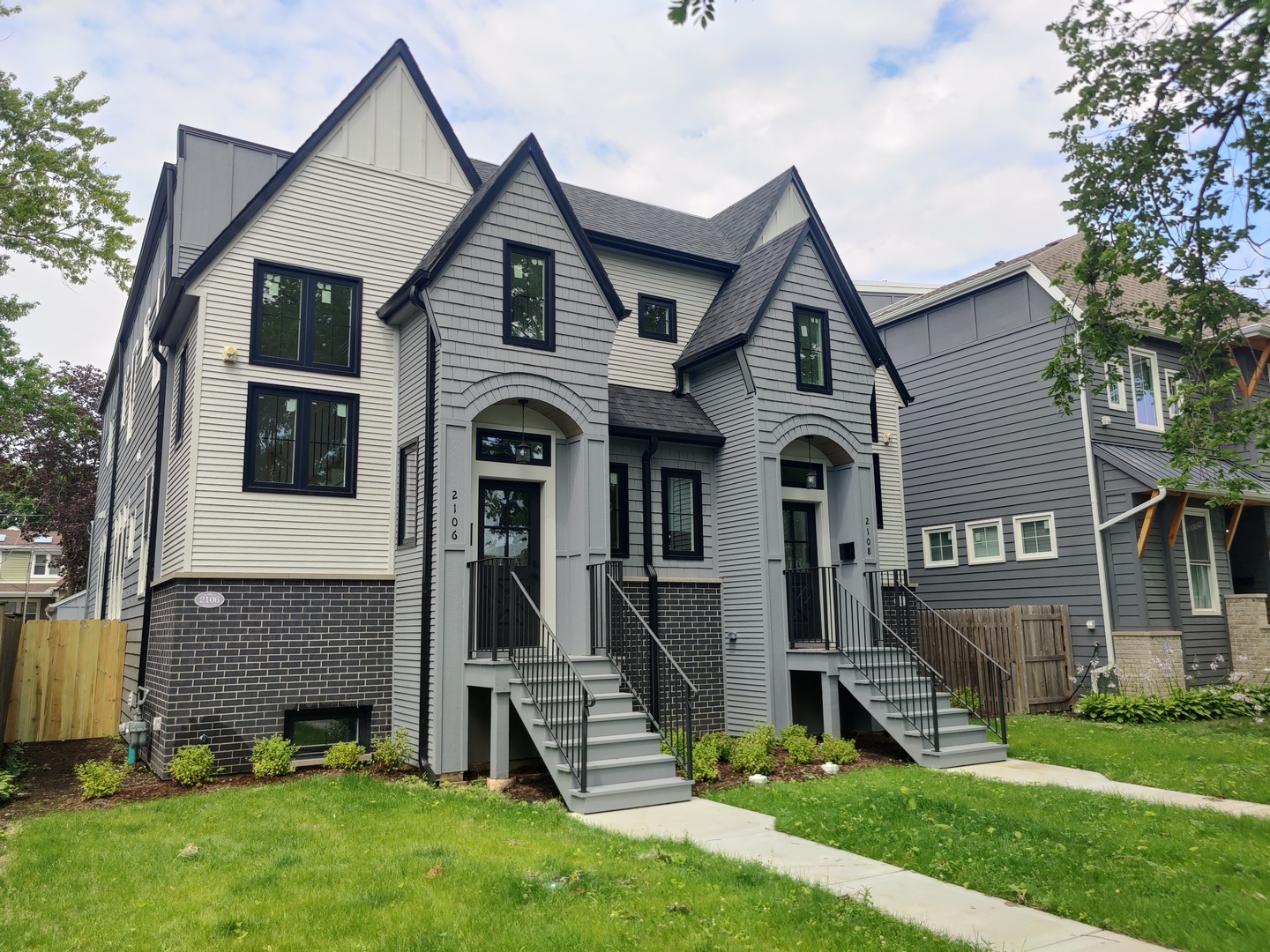 2106 Darrow Avenue Property Photo 1