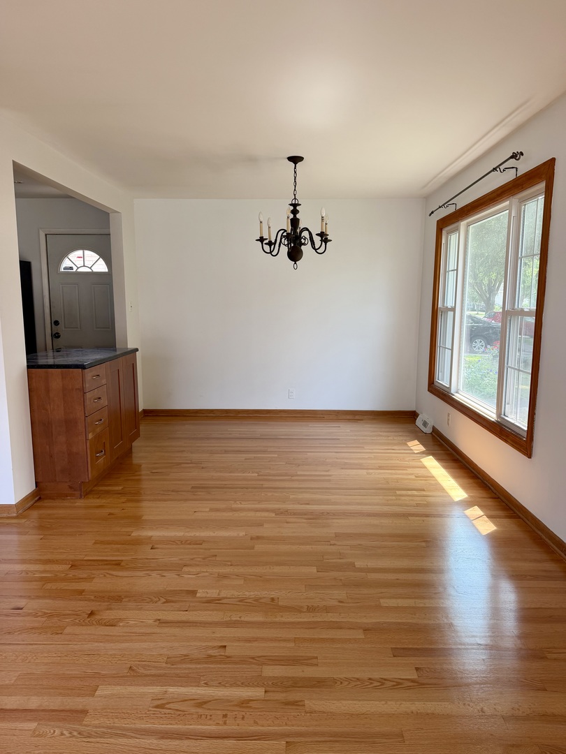 550 Laramie Avenue Property Photo 5