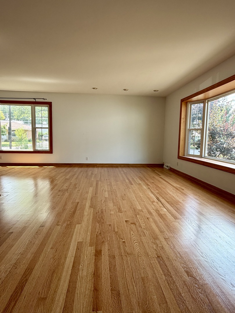550 Laramie Avenue Property Photo 6