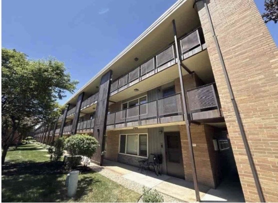 9626 W Higgins Road 2A Property Photo 1