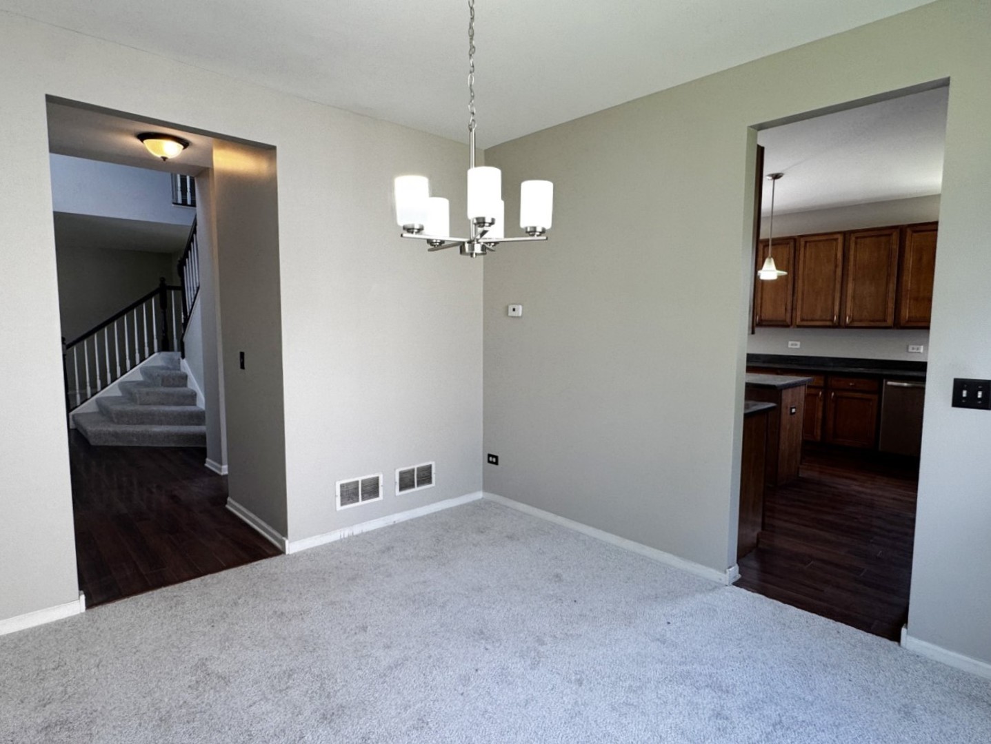 24319 Linden Lane Property Photo 3